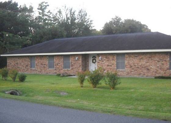 1st image of 414 Holiday Dr