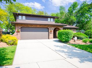14207 Concord Dr, Orland Park, IL 60462