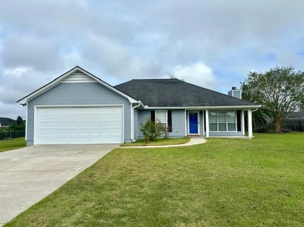 3732 Cross Creek Cir, Valdosta, GA 31605