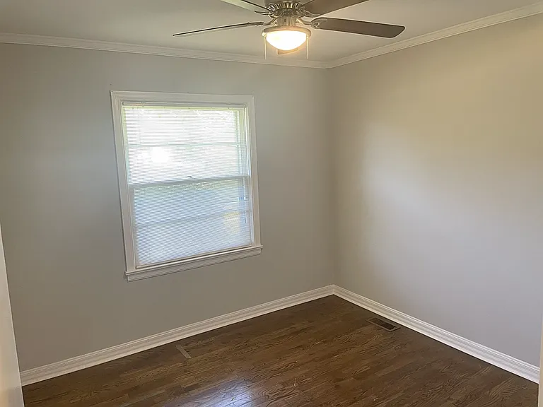 224 Wood Dale Dr — Photo 9