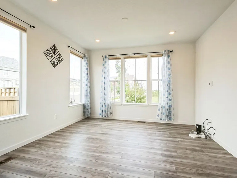 541 Byrd Aly — Photo 8