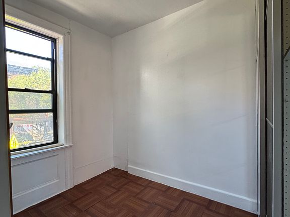 3rd image of 499 W 158th St APT 24