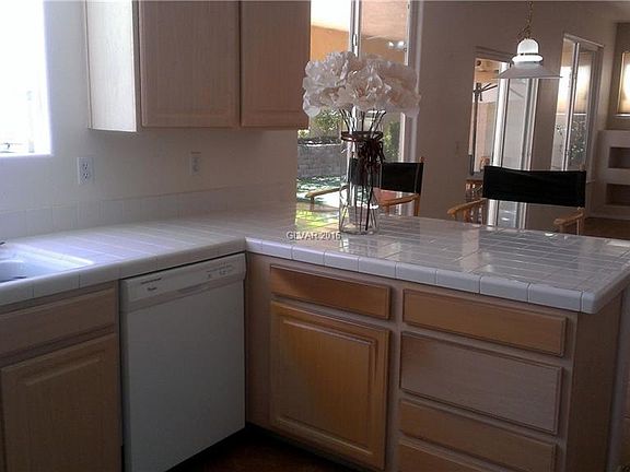 5th image of 89 Pebble Canyon Dr