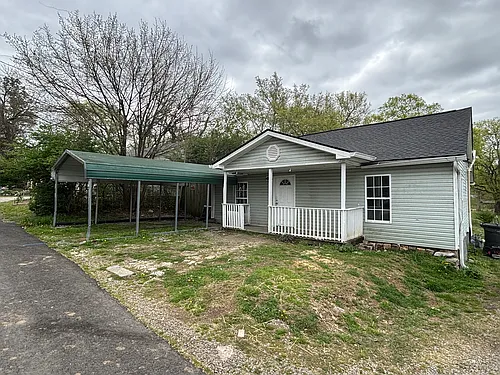 520 White St Photo 1