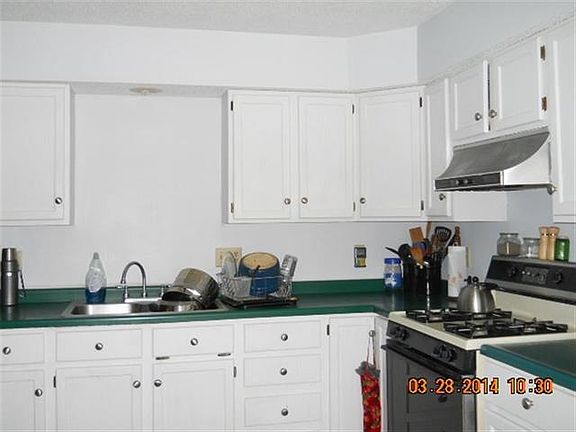 4th image of 389 1st St NE