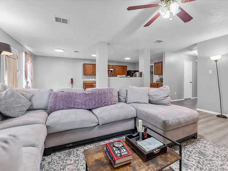 5401 Pandale Valley Dr — Photo 12