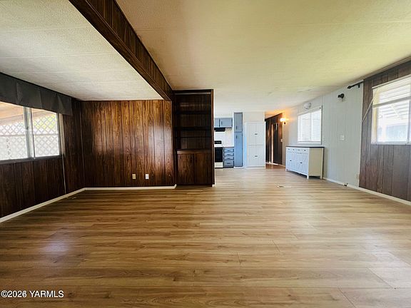 4th image of 2205 Butterfield Rd Unit 61