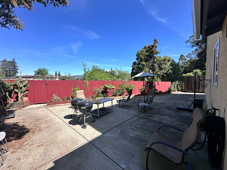 240 Chumalia St #2 — Photo 10