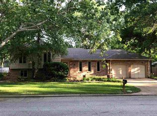9411 W Nantucket Ln, Wichita, KS 67212