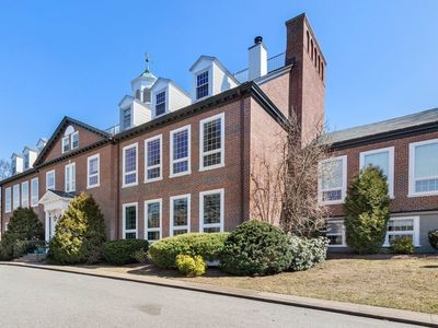 40 Seaver St APT 10, Wellesley, MA, 02481