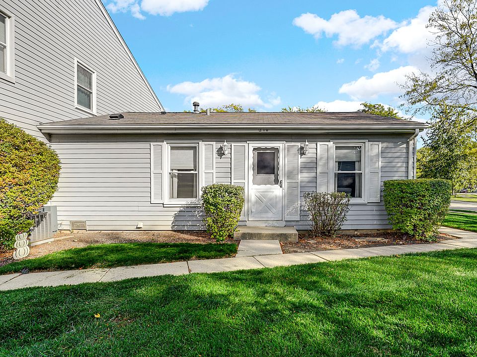 1st image of 210 Winfield Ct