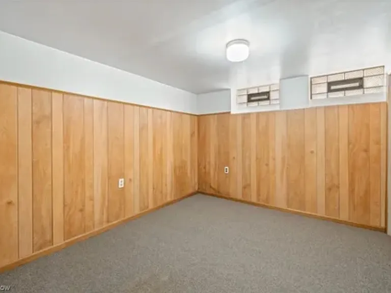 8211 Whittington Dr — Photo 23