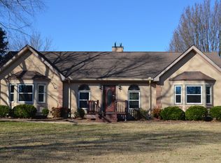 3880 Twin Lakes Rd, Cumming, GA 30040