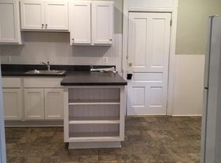 31 Hanover St #A, Glen Rock, PA 17327