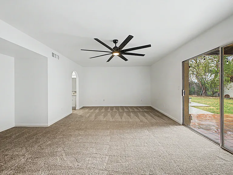 15837 N 47th Pl — Photo 25