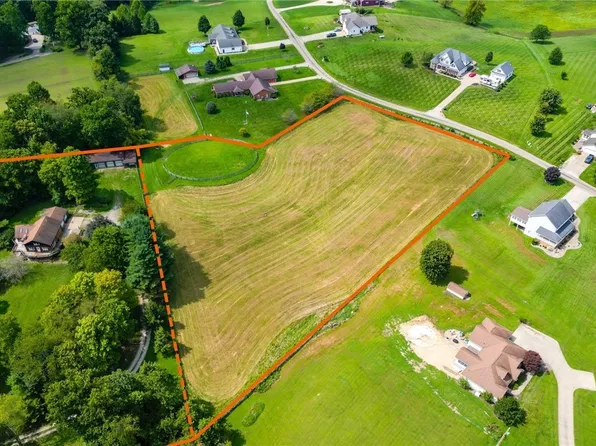 Zona Ln, Cambridge, OH 43725