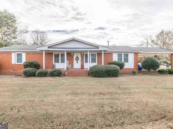 188 E Lewis St, Cochran, GA 31014