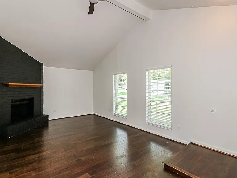 28914 Champion Oaks Dr — Photo 4