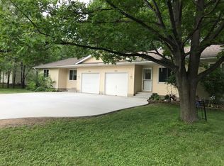 29955 Olinda Trl, Lindstrom, MN 55045