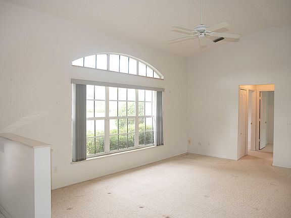 4th image of 532 SE Nome Drive