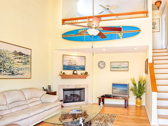 2nd image of 501 Lagoon Dr