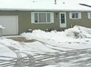 212 E 12th St, Sumner, IA 50674
