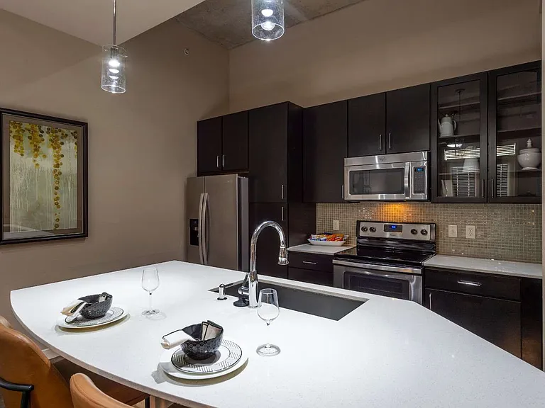 Elan Med Center — Photo 7