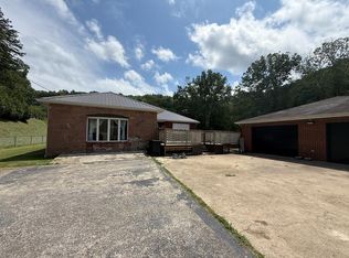 377 State Route 993, Paintsville, KY 41240