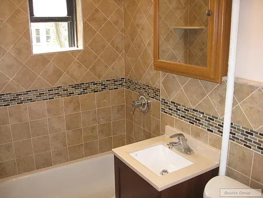 Sold by Bouklis Group | media 3