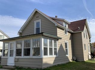 406 N 6th St, Estherville, IA 51334