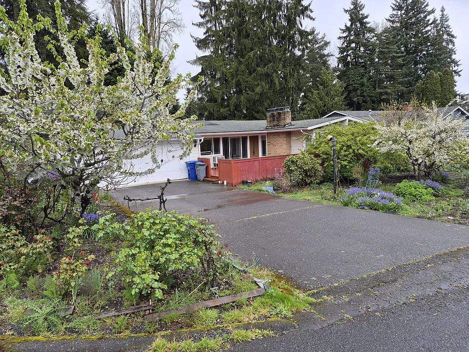 12428 NE 6th Pl