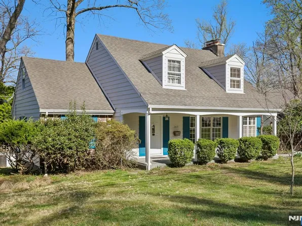162 Anderson Ave, Closter, NJ 07624