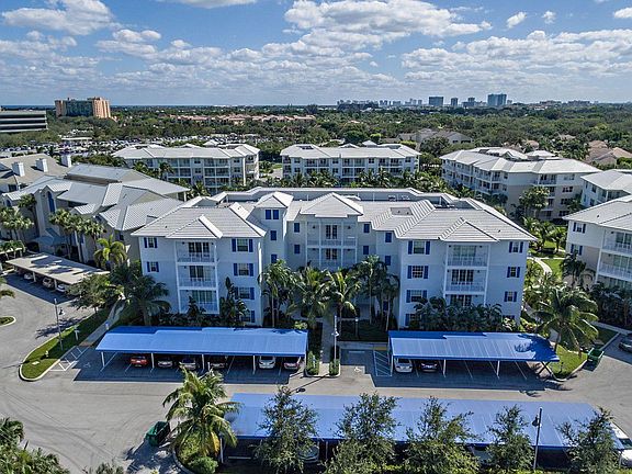 2nd image of 321 Bay Colony Drive N #321