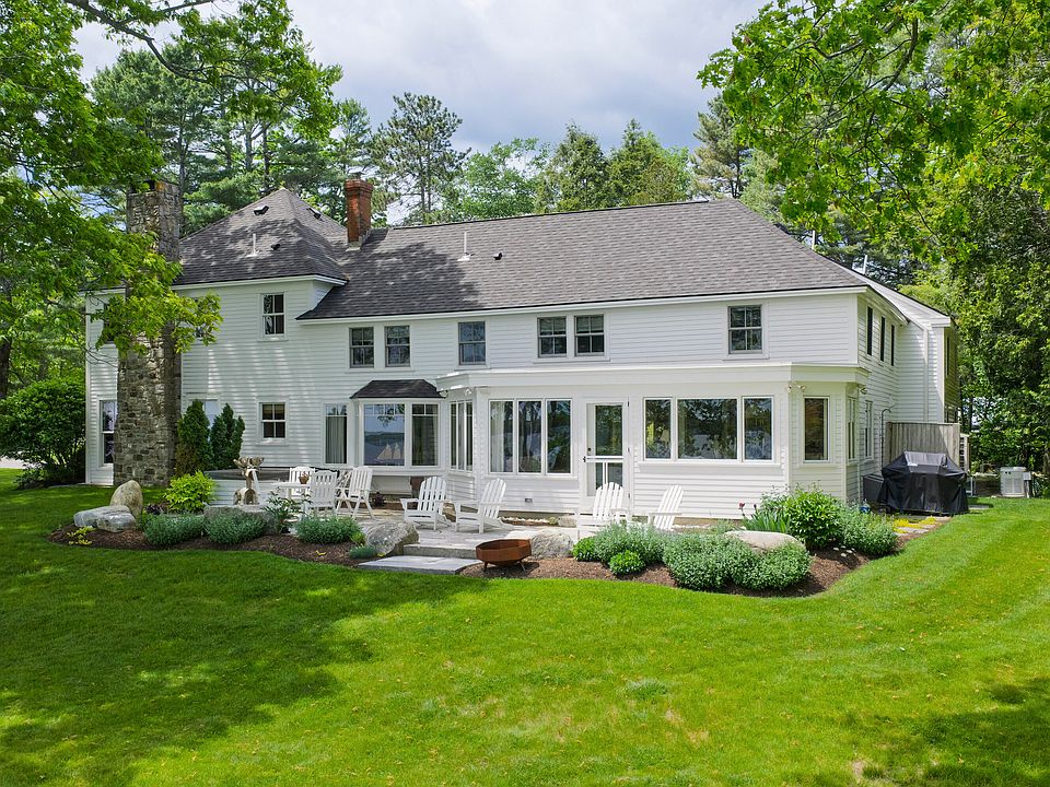 1st image of 909 Princes Point Road