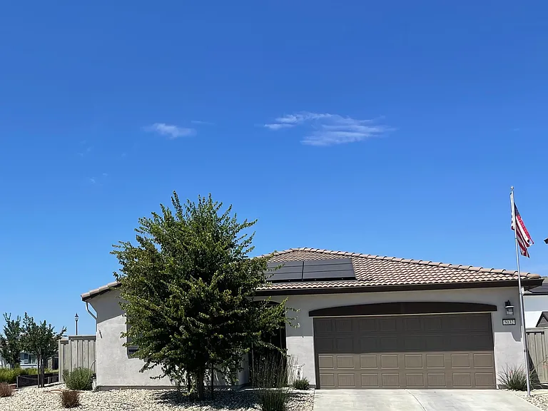 5032 Grasscreek Dr — Photo 2