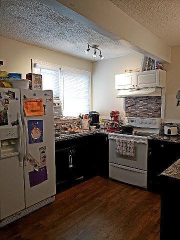 2nd image of 52 56th Ave