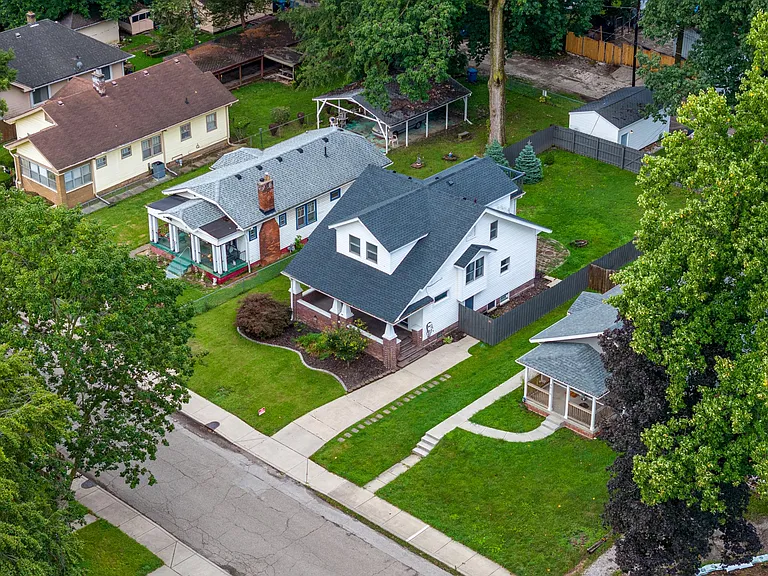 4506 Winthrop Ave — Photo 2