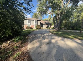9310 E 79th St, Raytown, MO 64138
