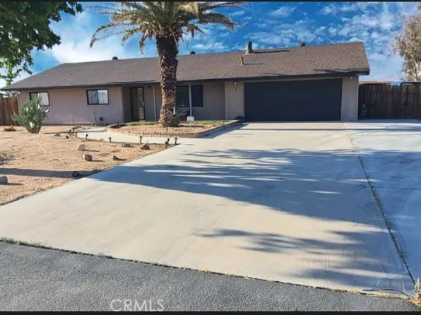 22214 Minnetonka Rd, Apple Valley, CA 92308