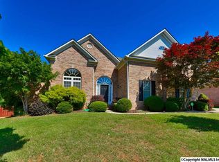112 Vinewood Ln, Madison, AL 35758