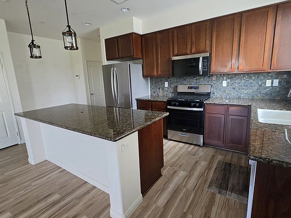 3rd image of 1703 Sagunto Pl #3