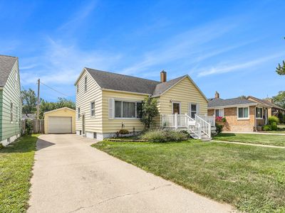 906 Grant Ave, Grand Haven, MI, 49417