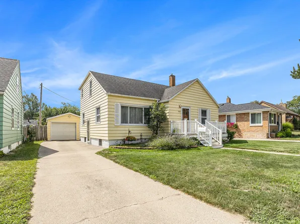 906 Grant Ave, Grand Haven, MI 49417