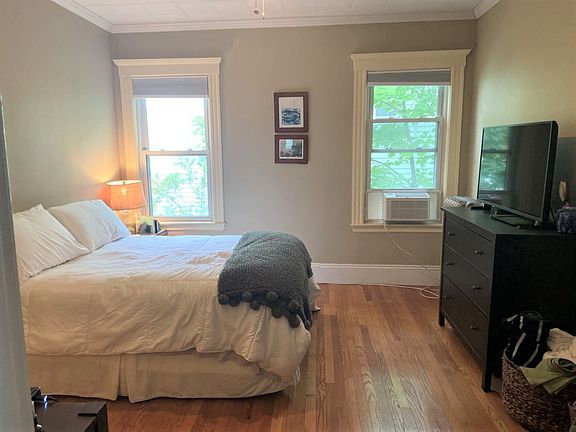 4th image of 95 Bridge St #2