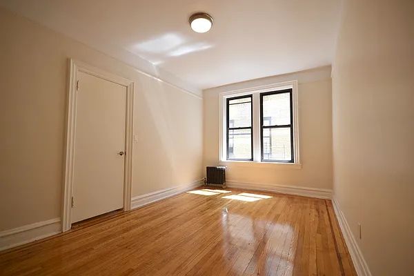 Rented by Silverstein Collection LLC  | media 6