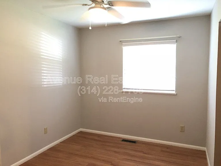 302 Brightsand Ct — Photo 7