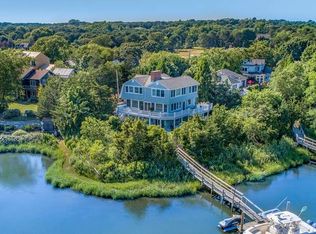12 Koral Dr, Southampton, NY 11968