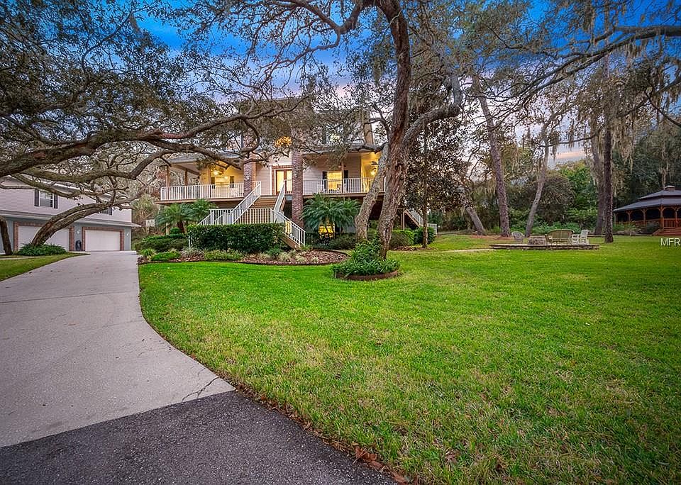 1st image of 2712 Powell Ln