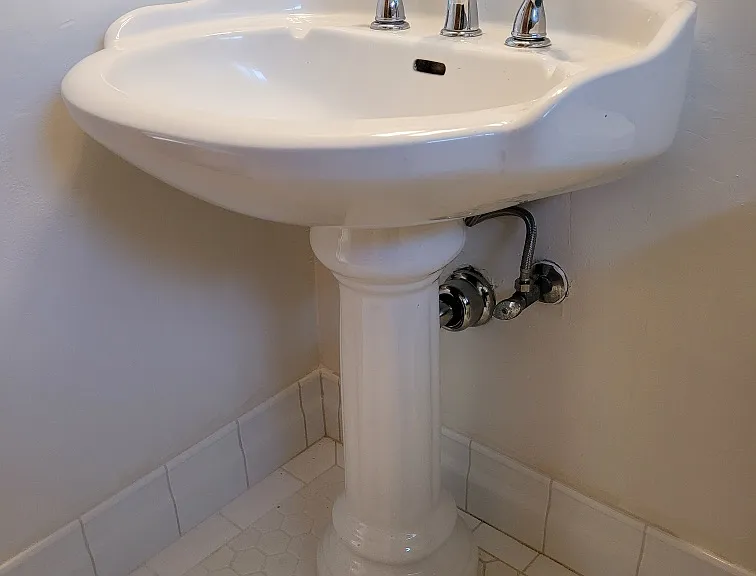 643 N Michigan Ave — Photo 10