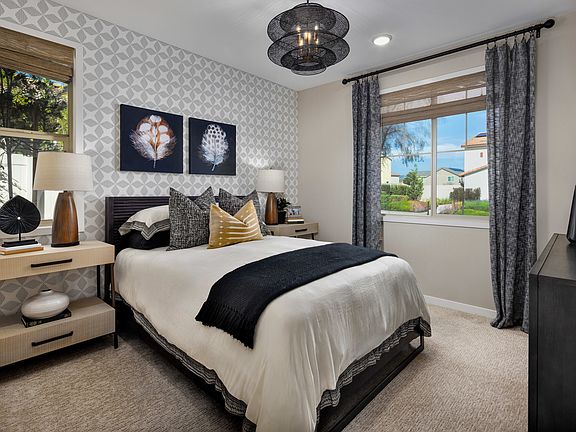 5362 Pinedrop Circle